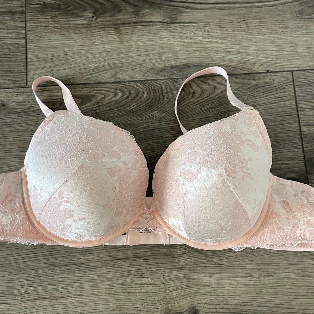 48B Torrid Pink Lace Bra